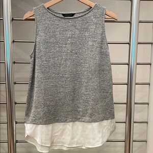 Banana Republic Gray and White Sleeveless Tunic Top